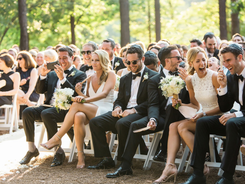 5-things-your-wedding-guests-dont-pay-attention-at