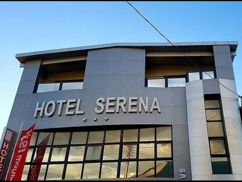 hotel-serena