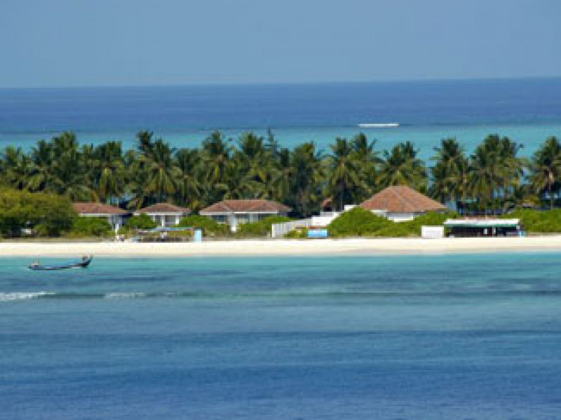 kadmat-island-beach-resort